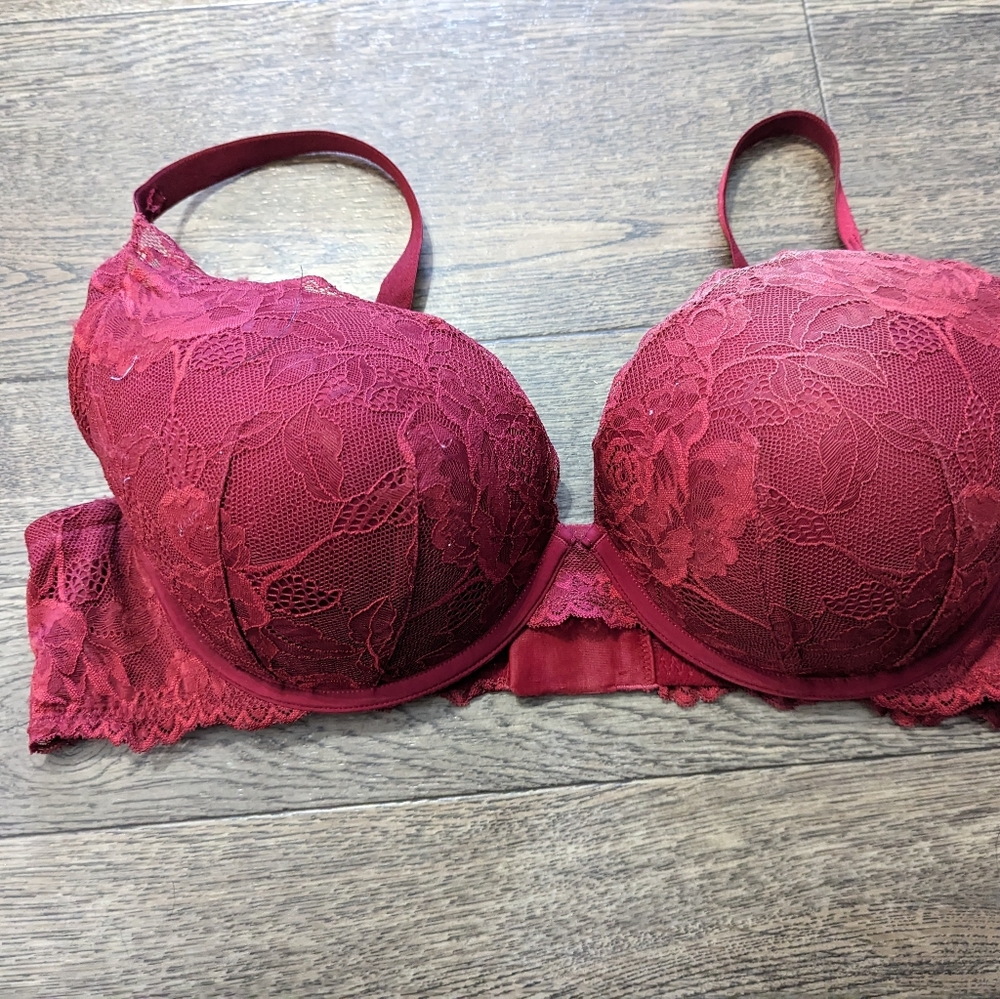 Red lace plus size bra